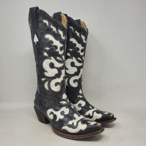 Corral Black Heeled Boots with Ornate Embroidery - Picture 1 of 14